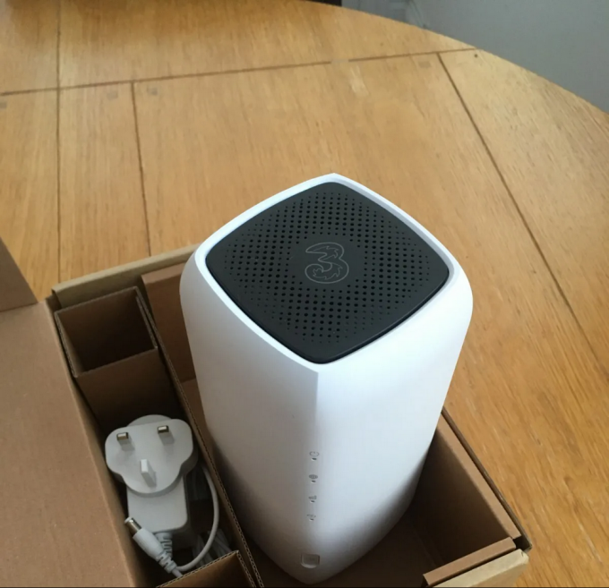 Όλο νέο ξεκλειδωμένο ZYXEL NR5103EV2 4.7Gbps WiFi6 4G LTE 5G WiFi Router 5G NR Indoor CPE Router 3